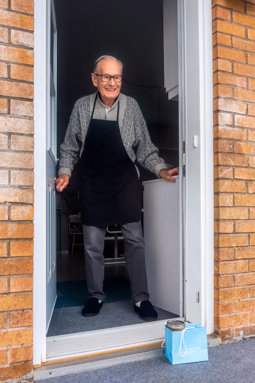 Best Grandparents' Gift Ideas - Learn the 10 Thoughtful Items!